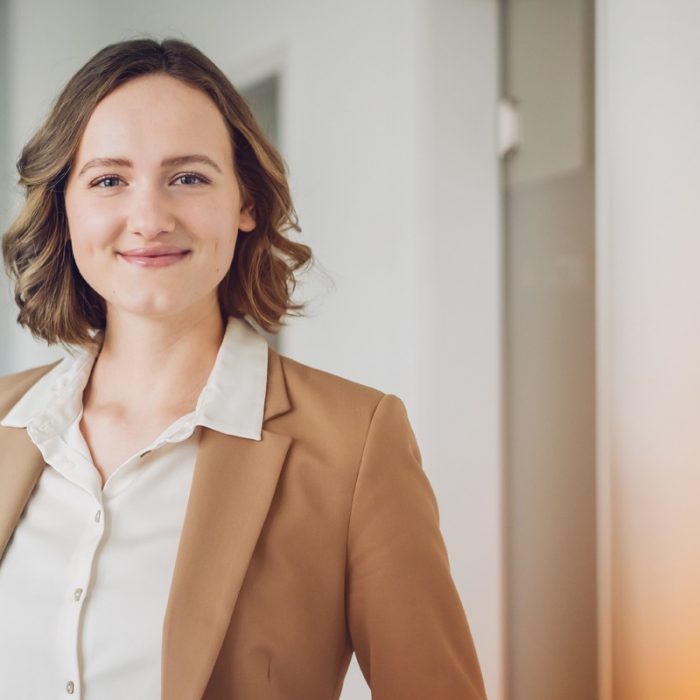 Nora Schwarz, Rechtsanwältin bei Battke Grünberg in Dresden, Wirtschaftskanzlei